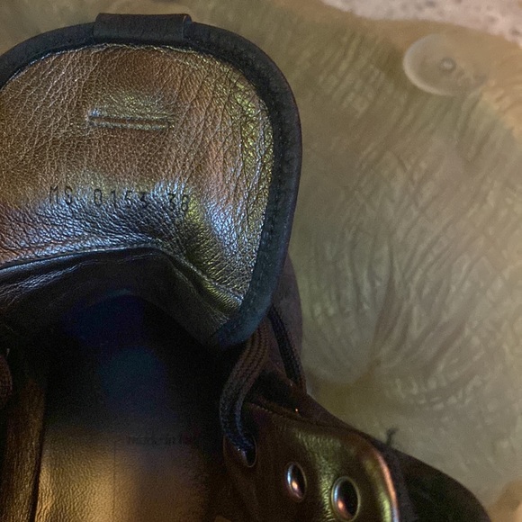 Louis Vuitton sneakers shoes - Picture 6 of 6